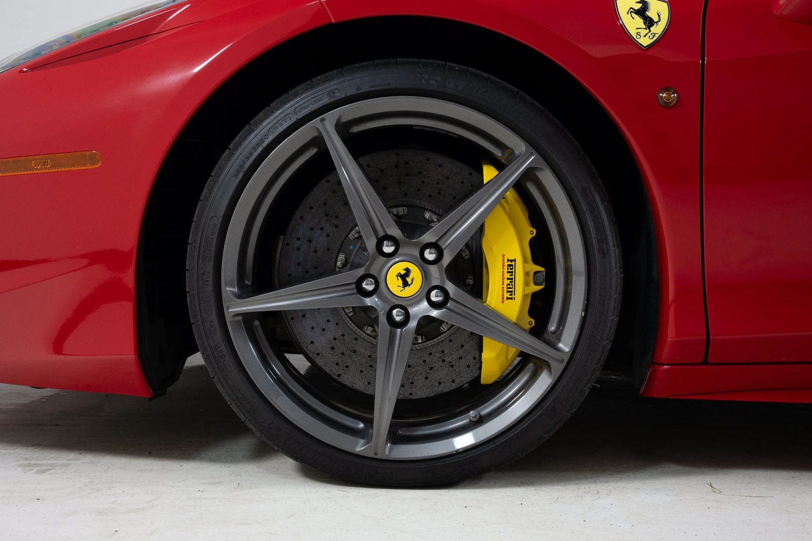 2014 Ferrari 458 Spider wheel