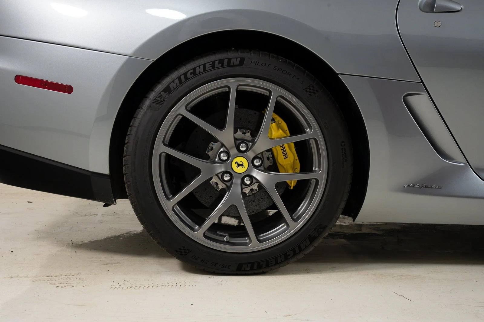 2007 Ferrari 599 GTB Fiorano wheel