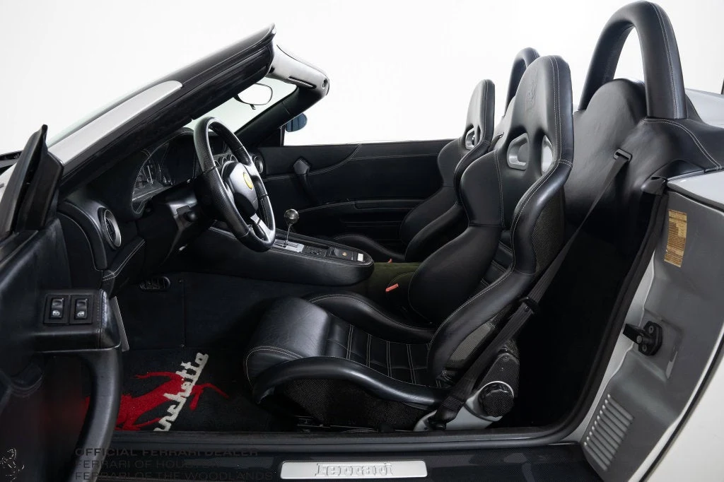 2001 Ferrari 550 Barchetta Pininfarina interior, Nero
