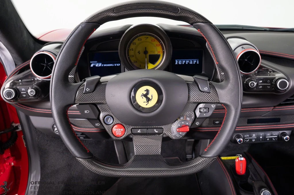 2020 Ferrari F8 Tributo interior, Nero