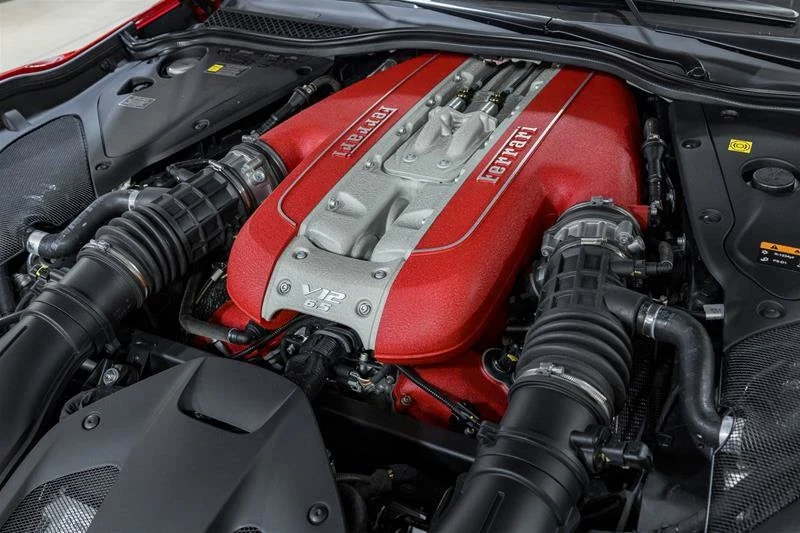 2022 Ferrari 812 GTS, 9/20