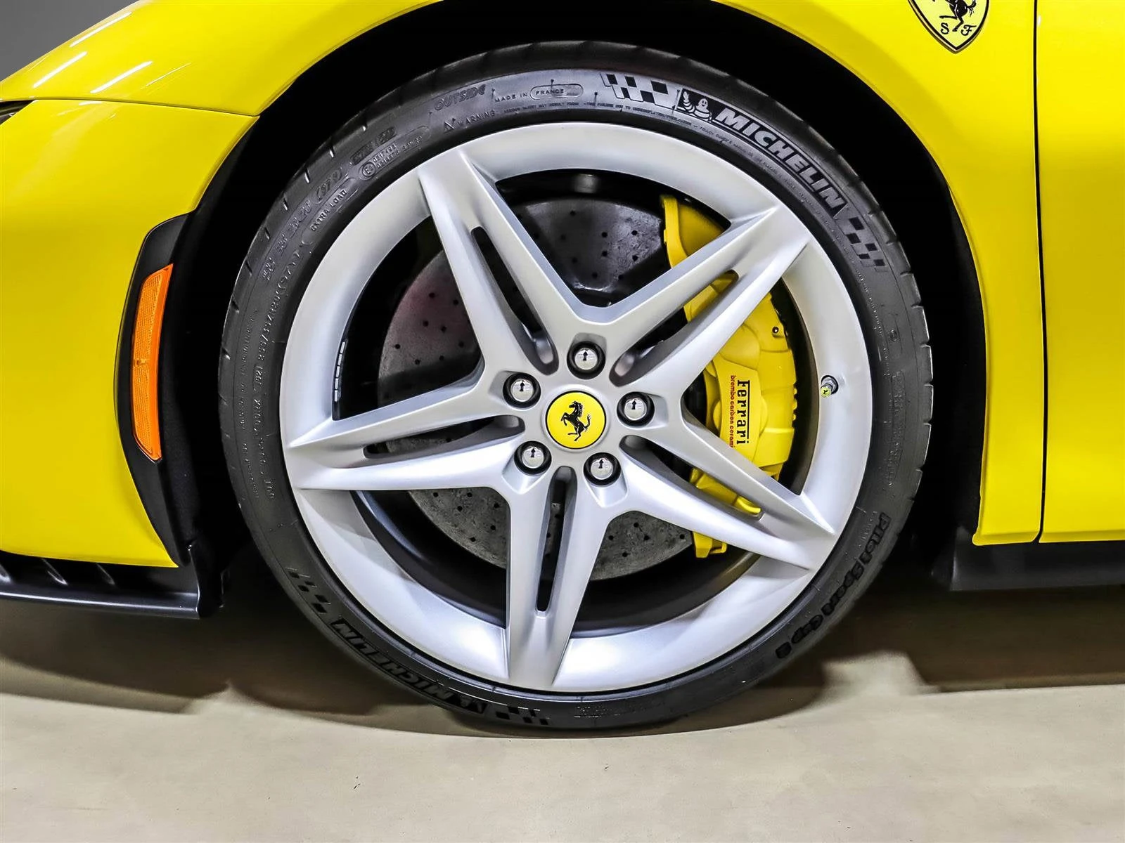 2022 Ferrari SF90 Spider, 16/20