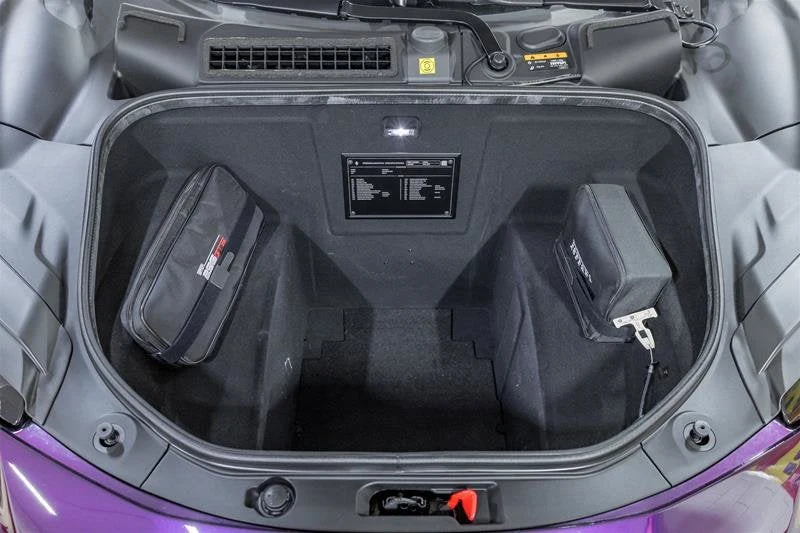 2024 Ferrari 296 GTS, 8/20