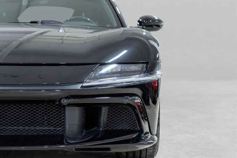 2025 Ferrari 12Cilindri, 3/20
