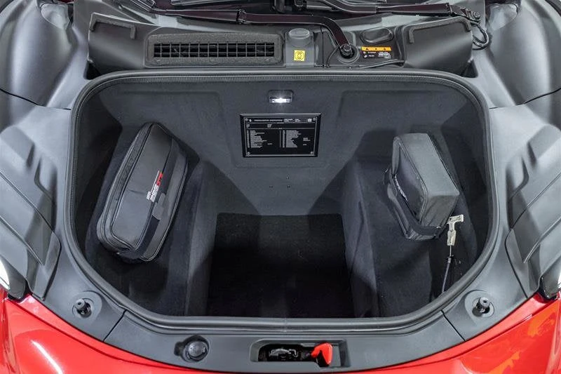 2025 Ferrari 296 GTS, 7/20