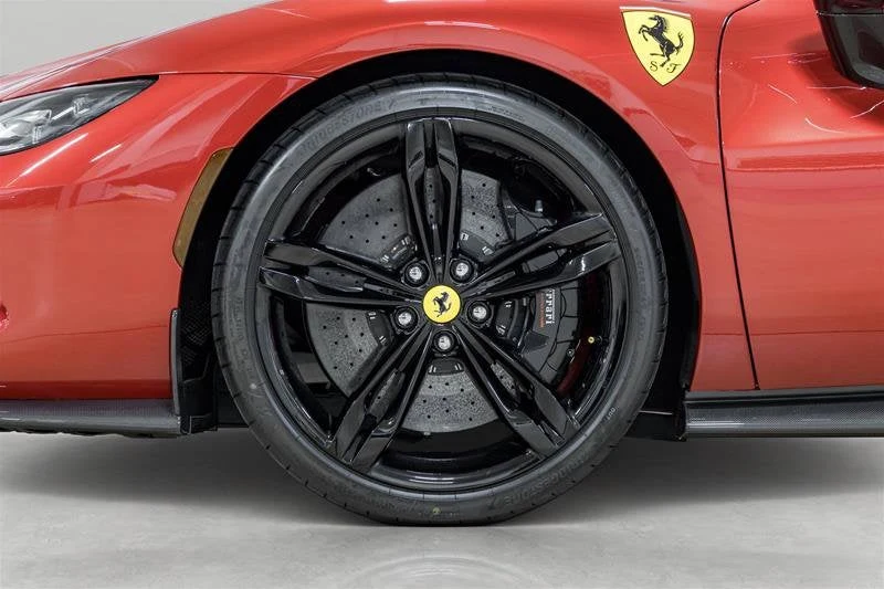2025 Ferrari 296 GTS, 10/20
