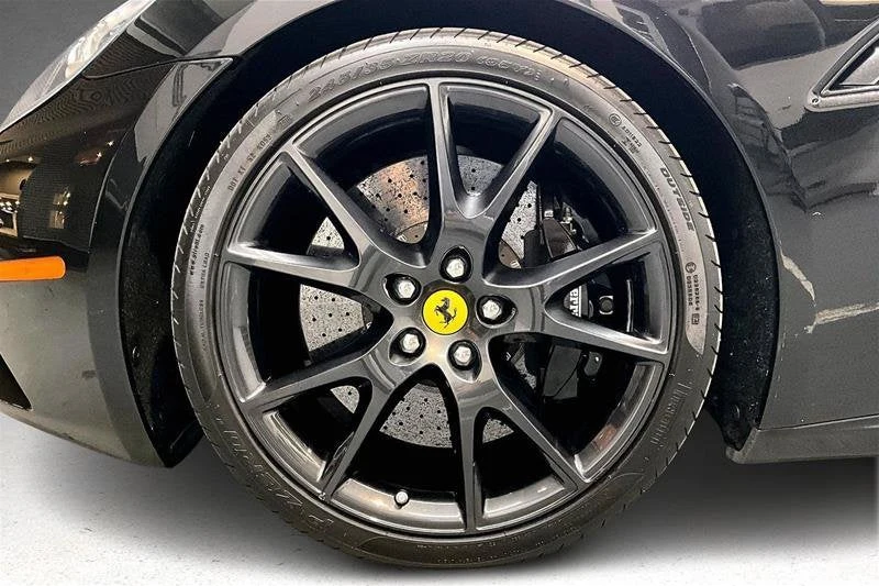 2010 Ferrari California, 2/15