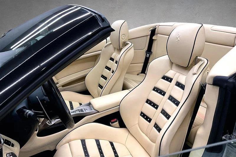 2010 Ferrari California, 6/15