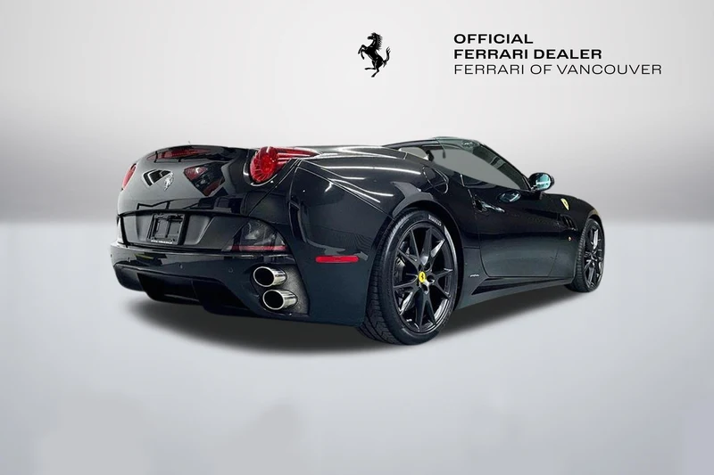 2010 Ferrari California, 13/15