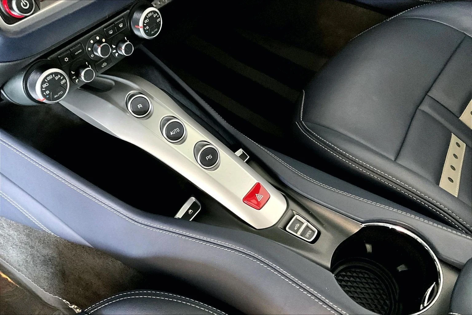 2016 Ferrari California T, 13/20