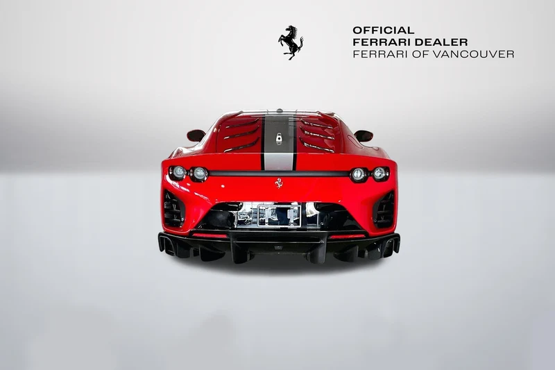 2022 Ferrari 812 Competizione, 4/20