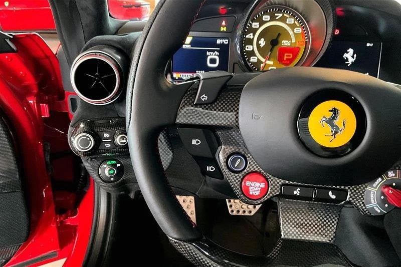 2022 Ferrari 812 Competizione, 8/20