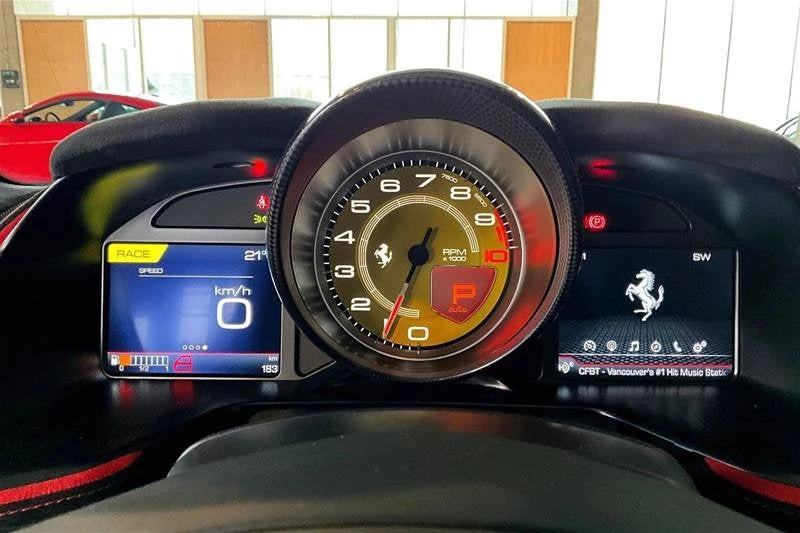 2022 Ferrari 812 Competizione, 10/20
