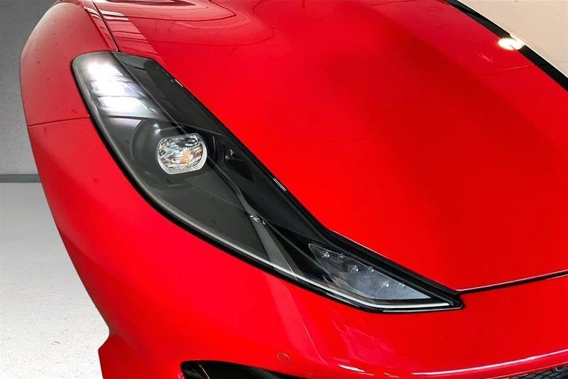 2022 Ferrari 812 Competizione, 12/20