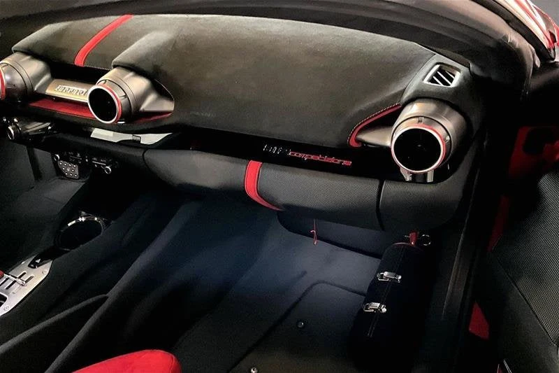 2022 Ferrari 812 Competizione, 19/20