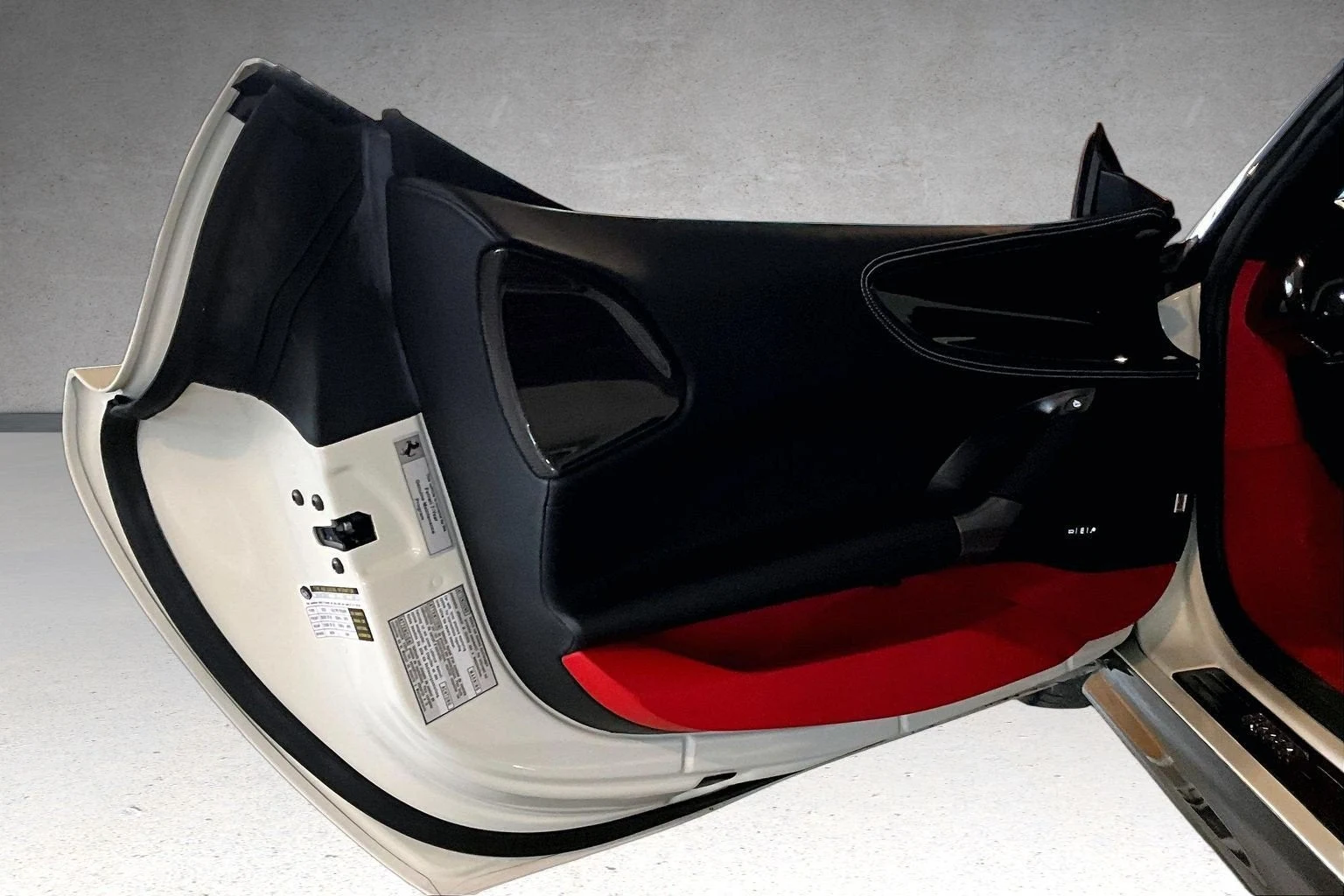 2023 Ferrari SF90 Spider, 14/20