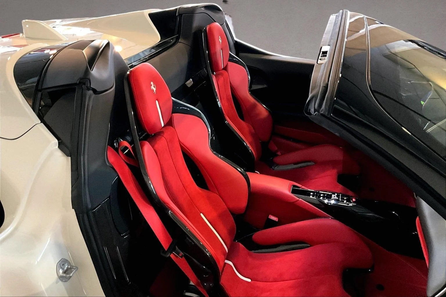2023 Ferrari SF90 Spider, 19/20