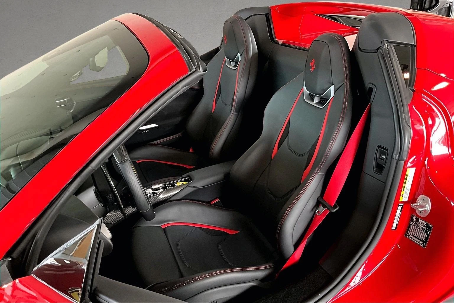 2025 Ferrari 296 GTS, 14/20