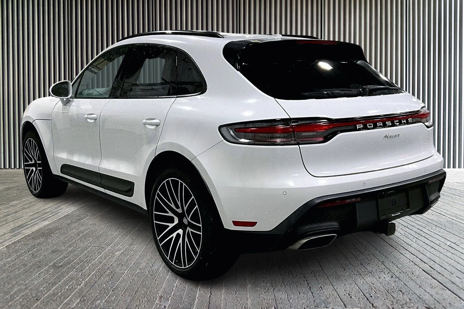 2025 Porsche Macan (95B), 4/20