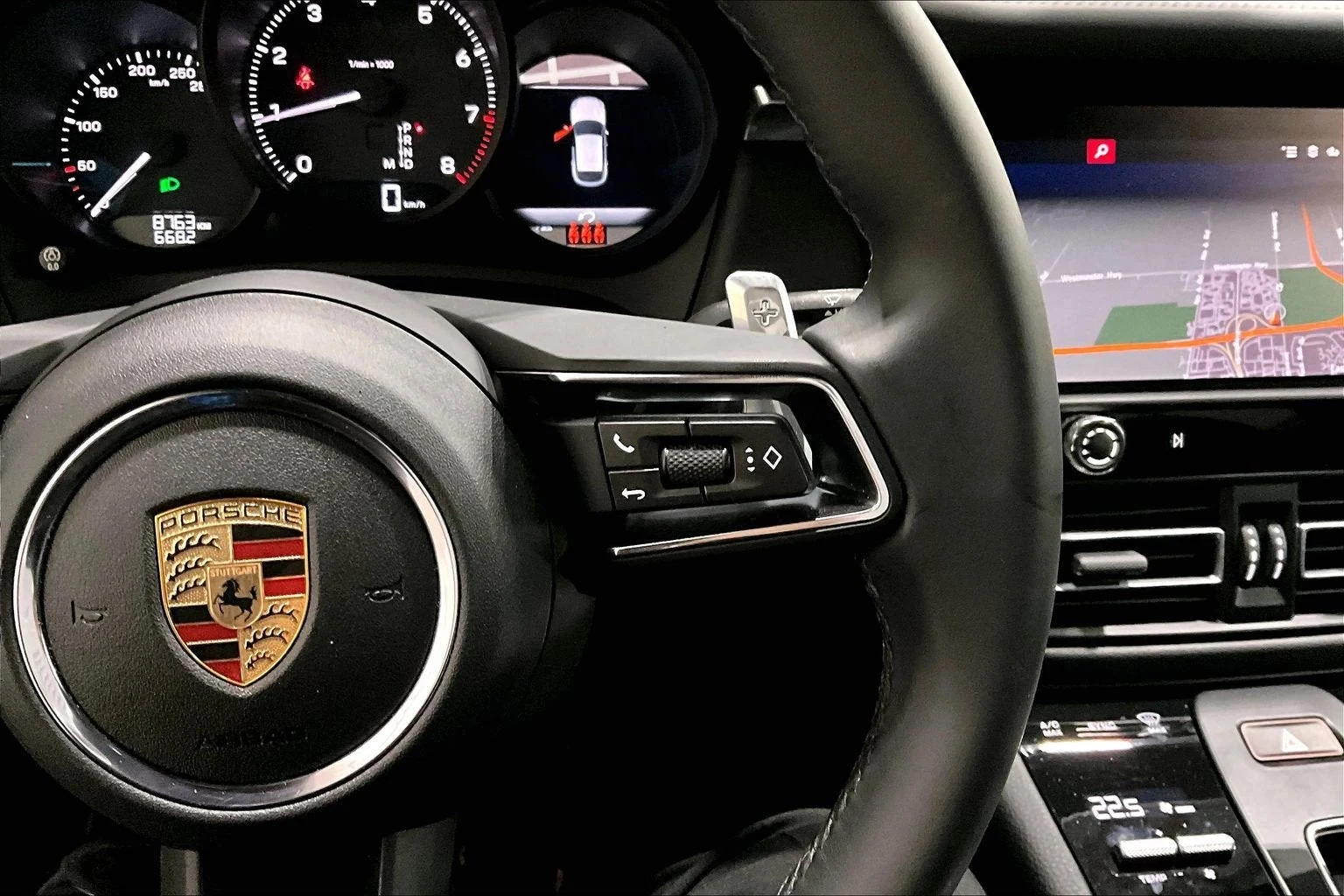 2025 Porsche Macan (95B), 11/20