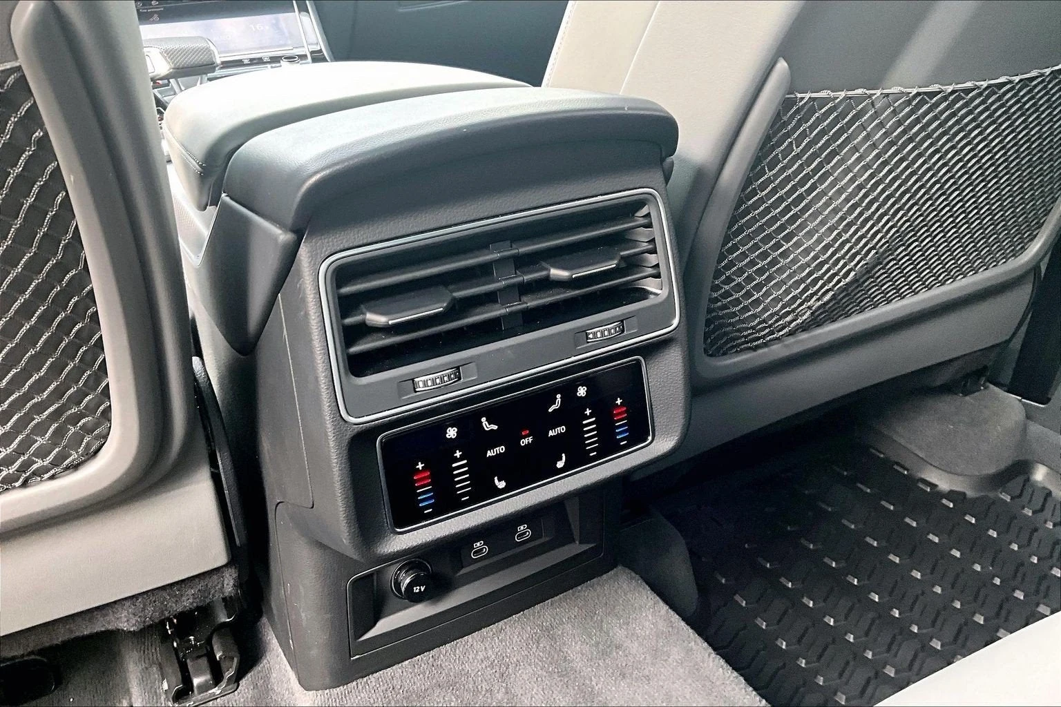 2026 Audi SQ7 (4M), 10/20