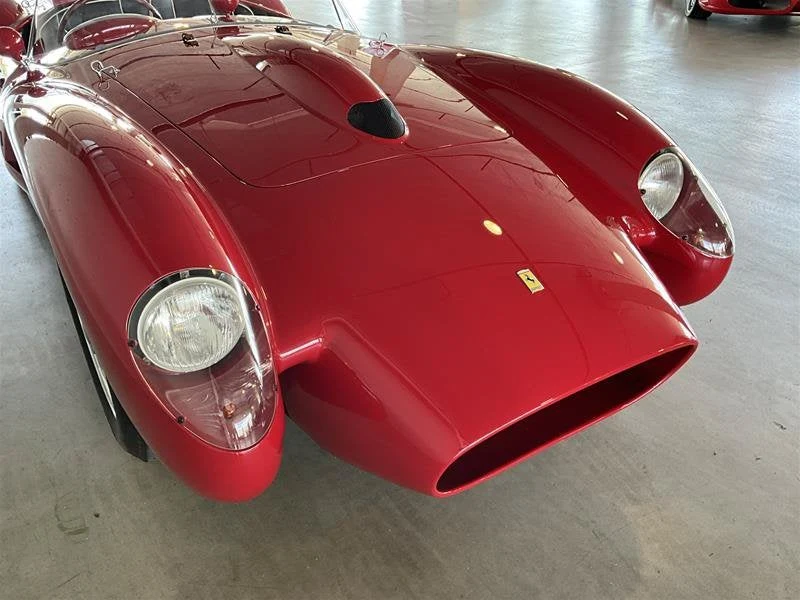 1957 Ferrari 250 GT Ellena, 250 Testa Rossa-style body, 18/19