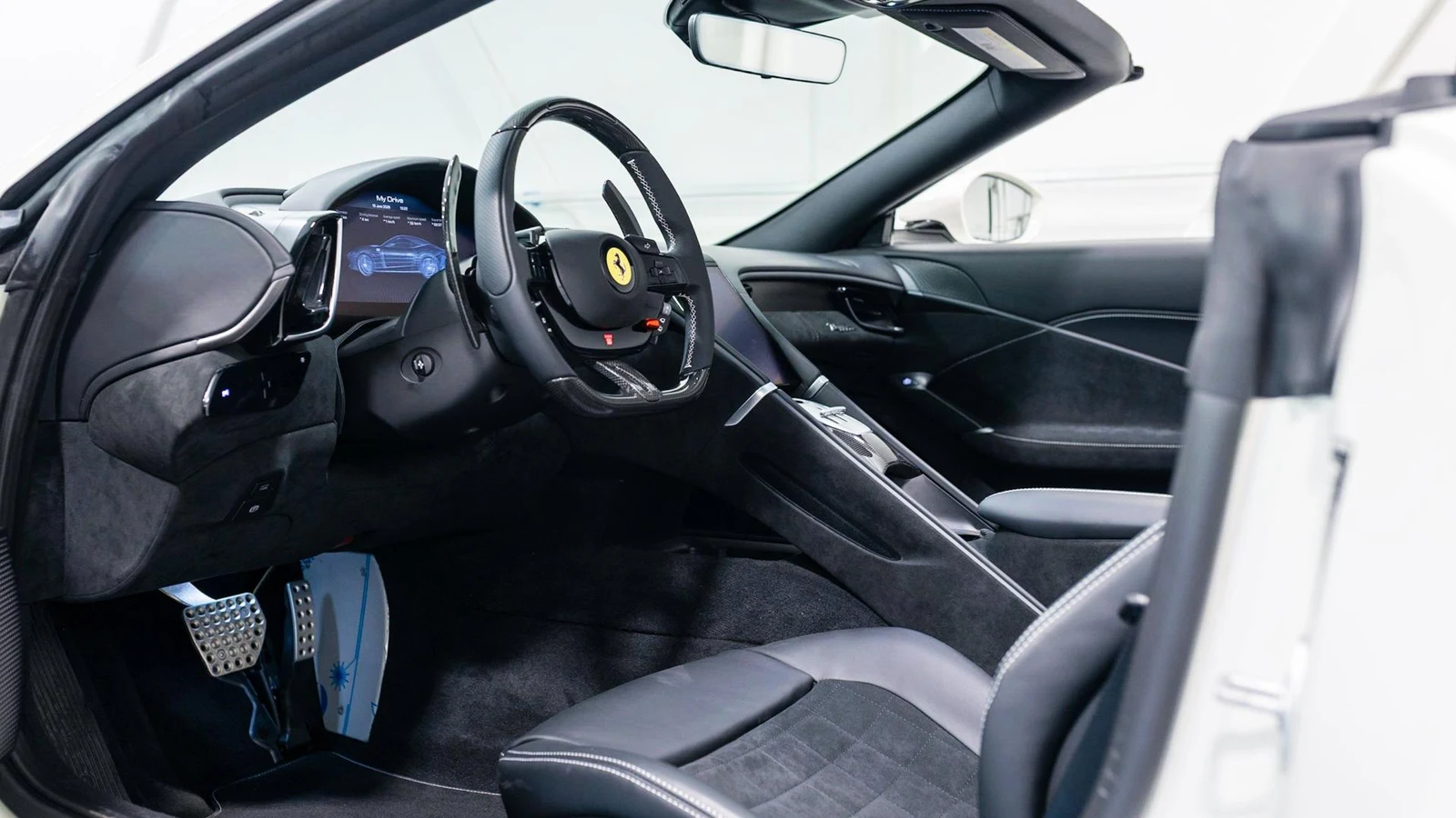 2026 Ferrari Roma Spider, 4/16