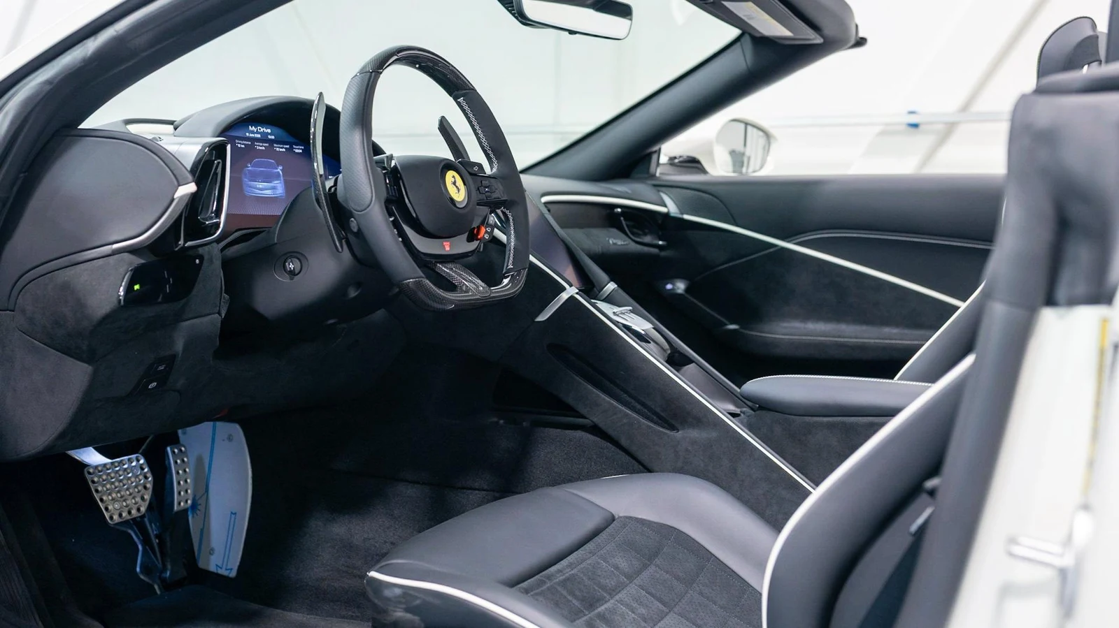 2026 Ferrari Roma Spider, 4/16