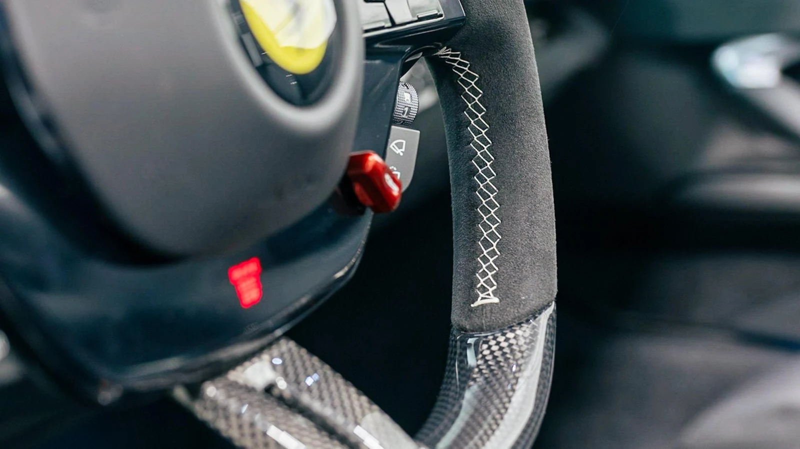 2026 Ferrari 296 GTS, 6/16