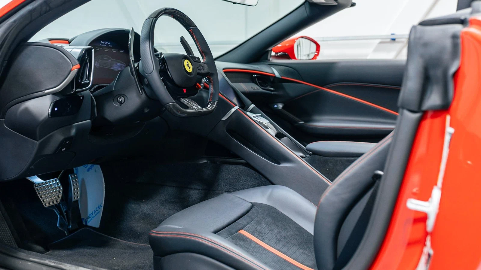 2026 Ferrari Roma Spider, 4/16