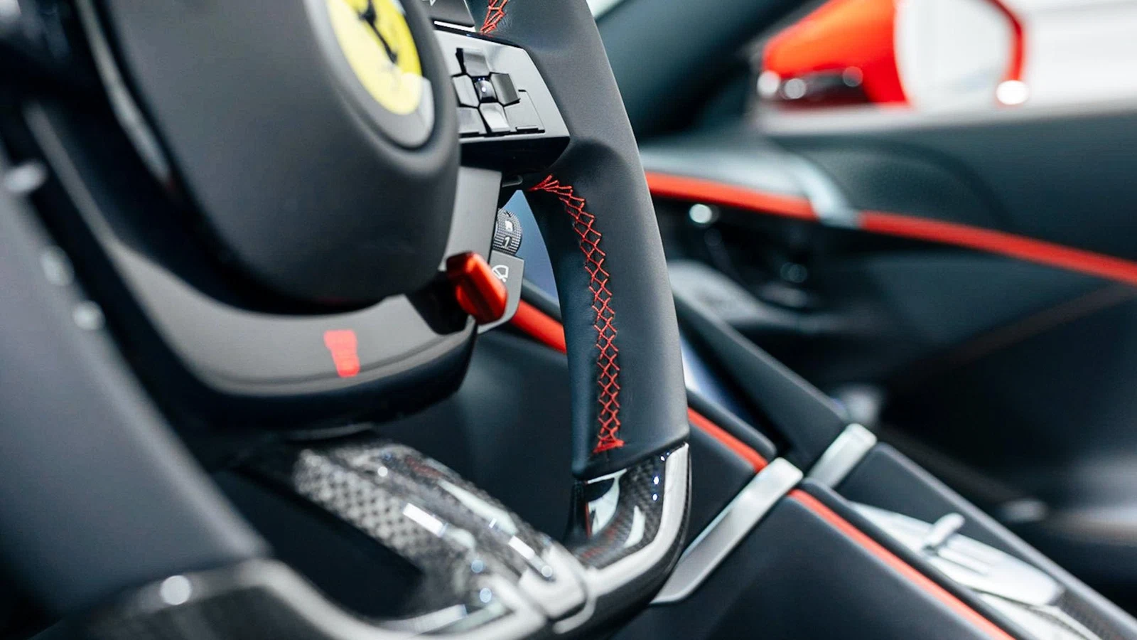 2026 Ferrari Roma Spider, 6/16