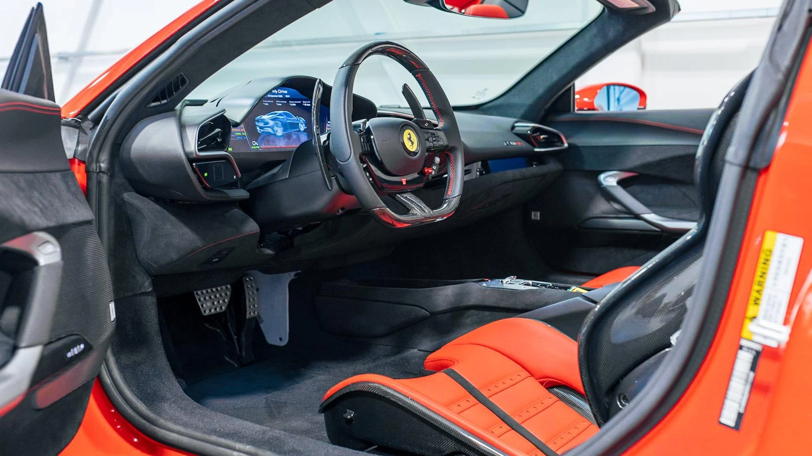 2026 Ferrari 296 GTS, 4/16