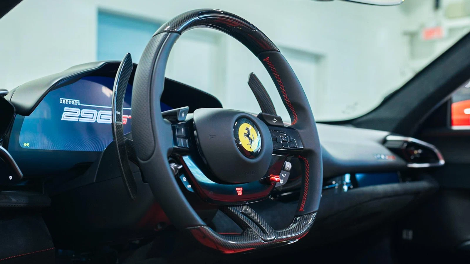 2026 Ferrari 296 GTS, 7/16