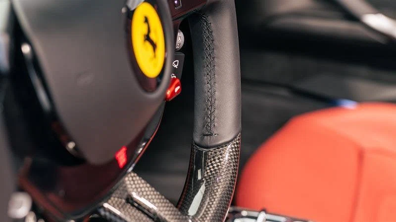 2025 Ferrari 296 GTS, 6/16