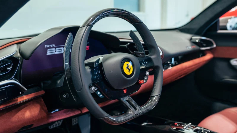 2025 Ferrari 296 GTS, 7/16