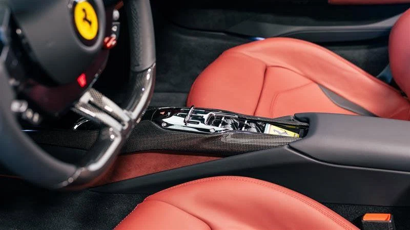 2025 Ferrari 296 GTS, 8/16