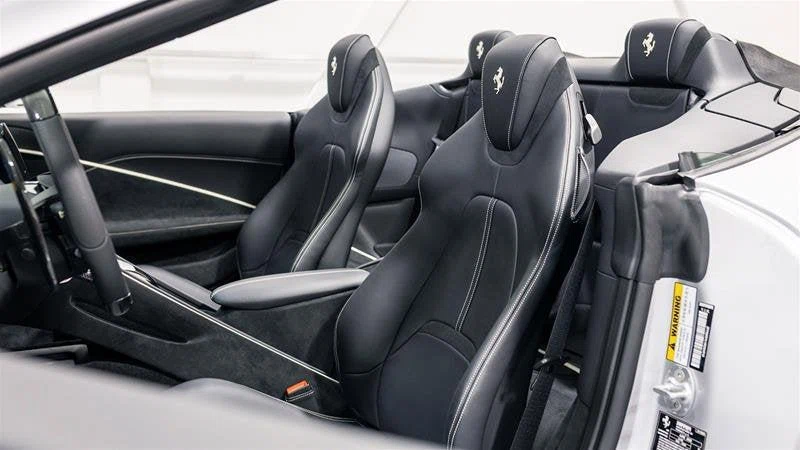 2025 Ferrari Roma Spider, 5/17