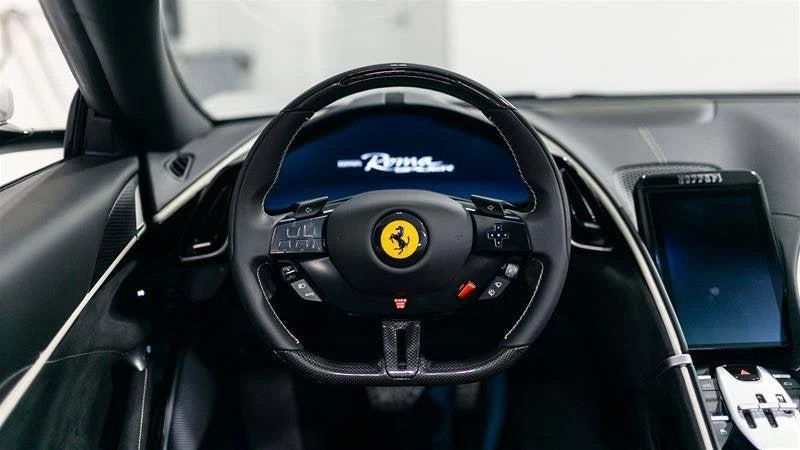 2025 Ferrari Roma Spider, 7/17