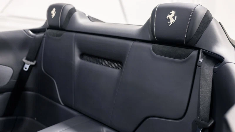 2025 Ferrari Roma Spider, 10/17