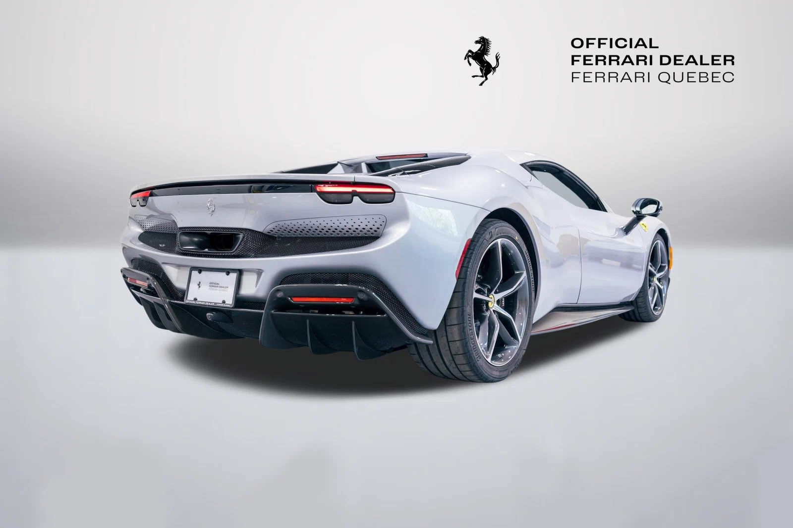 2025 Ferrari 296 GTS, 14/15