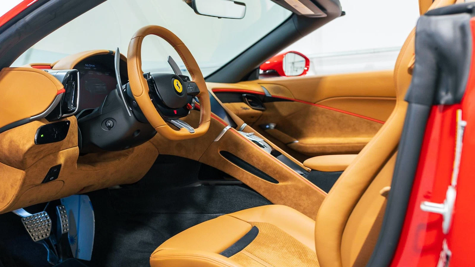 2025 Ferrari Roma Spider, 4/16