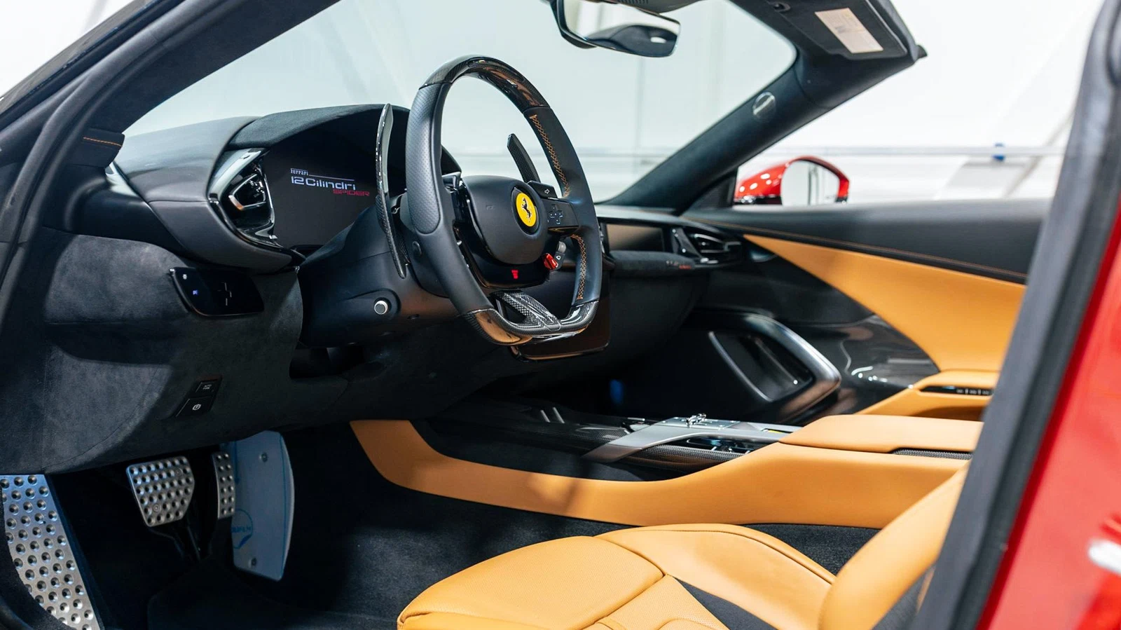 2025 Ferrari 12Cilindri Spider, 4/16