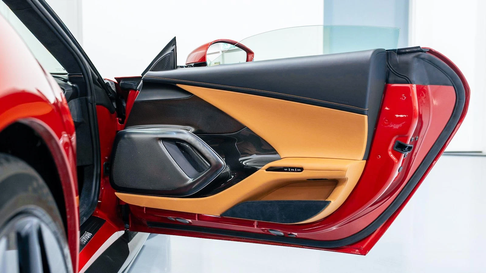 2025 Ferrari 12Cilindri Spider, 12/16