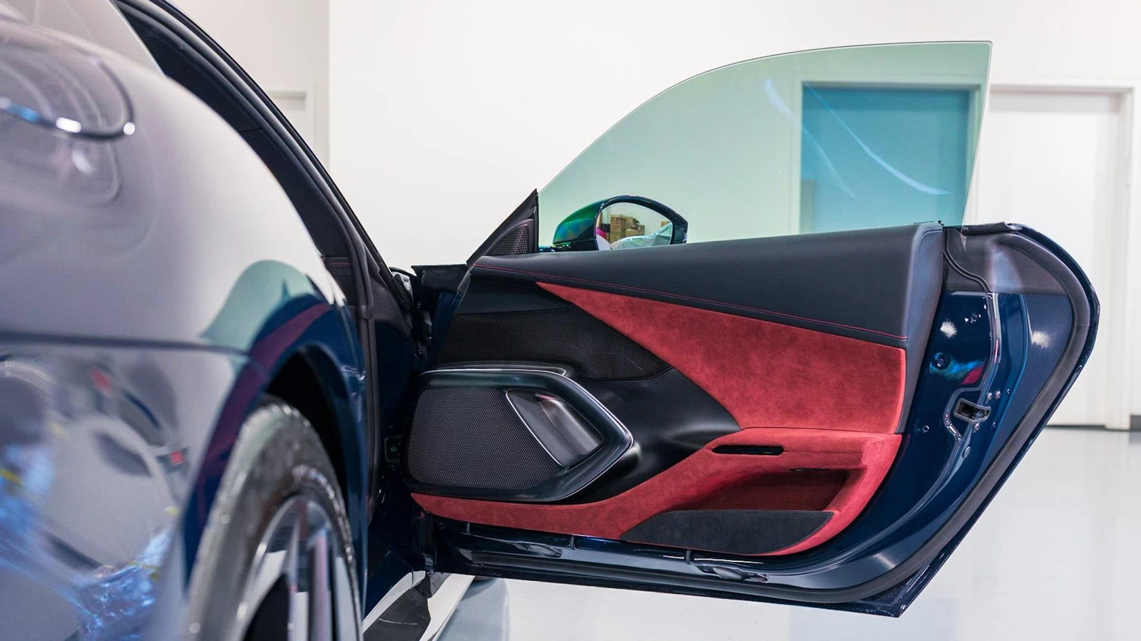 2025 Ferrari 12Cilindri, 11/15