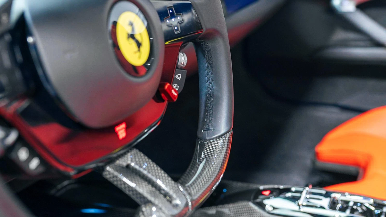 2025 Ferrari 296 GTS, 6/16