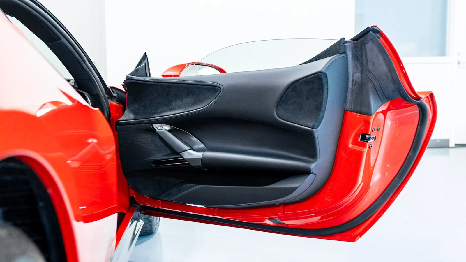 2024 Ferrari SF90 Stradale, 11/15