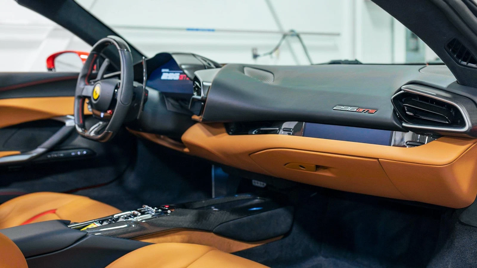 2024 Ferrari 296 GTS, 9/16