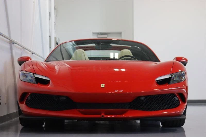 2023 Ferrari 296 GTS, 8/28