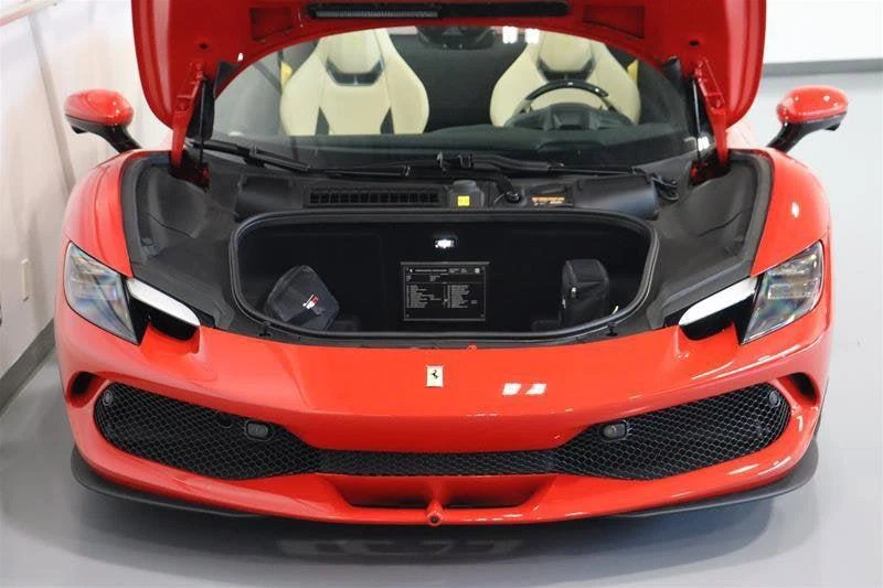2023 Ferrari 296 GTS, 9/28
