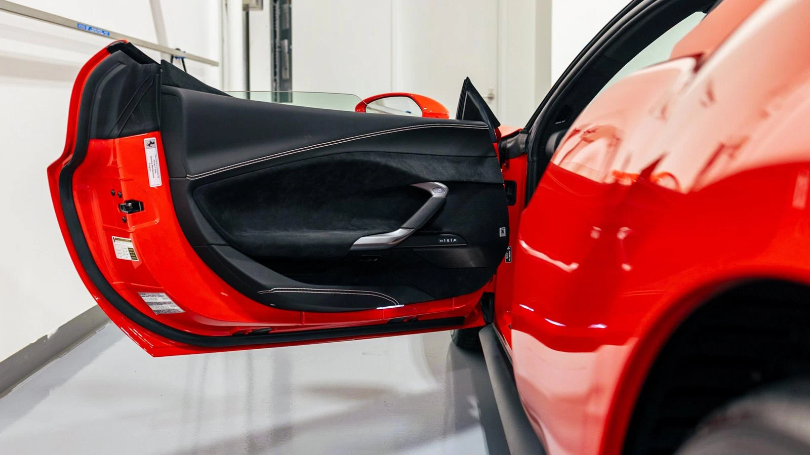 2023 Ferrari 296 GTB, 10/16